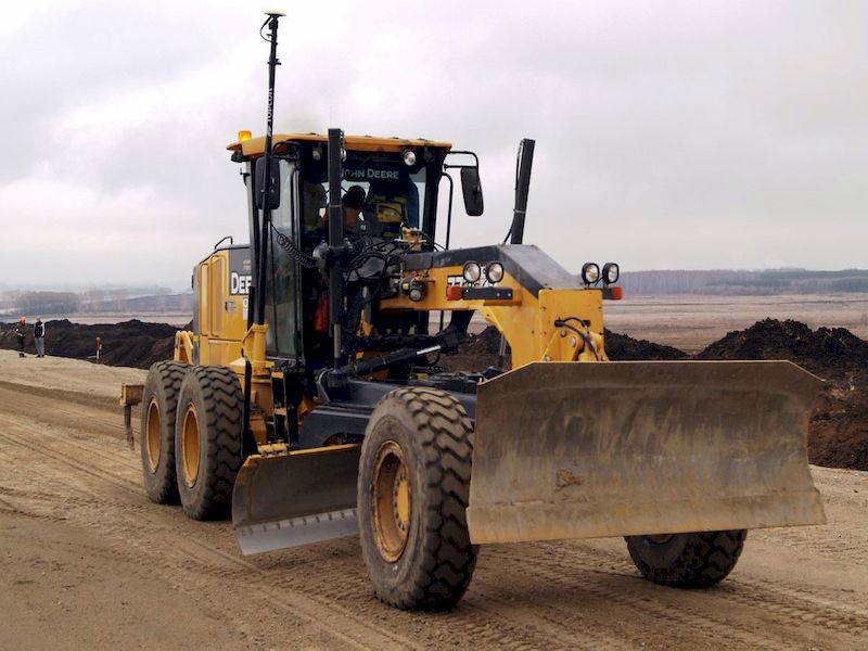Аренда грейдера John Deere 772G - 19,5 тонны